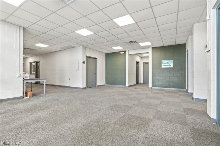 2600 25th Street, Canton, OH - Photo 6