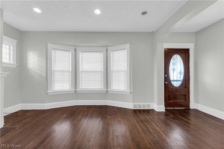 1434 Ridgewood Avenue, Lakewood, OH - Photo 3