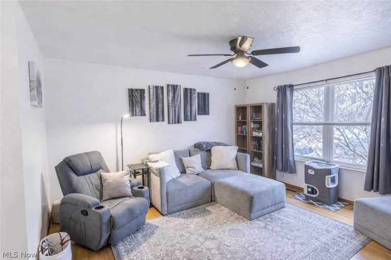 814 4th Street, Williamstown, WV - Photo 4