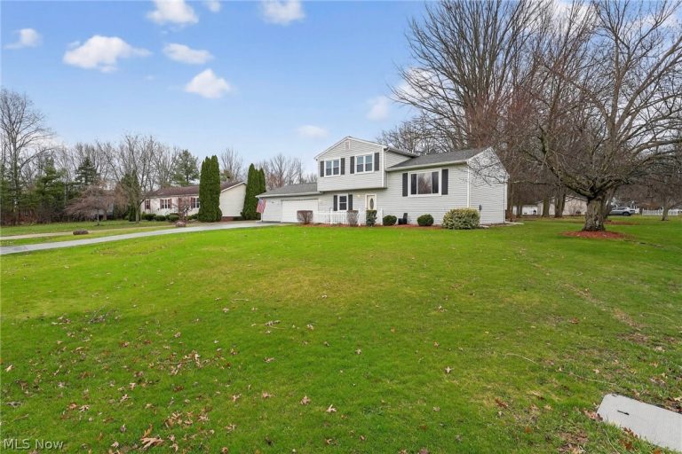 21 Leffingwell Drive, Orwell, OH - Photo 4