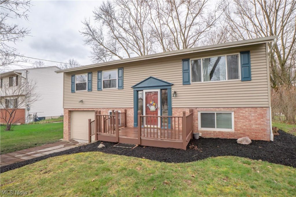 1423 Copley Meadows Drive, Copley, OH