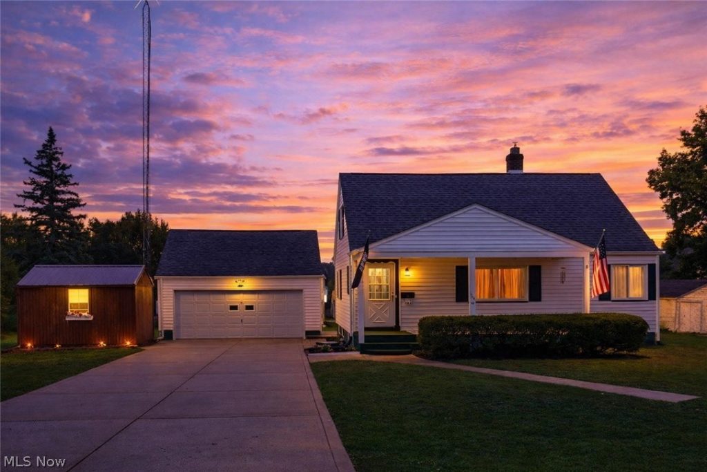 104 Carolina Avenue, Sebring, OH