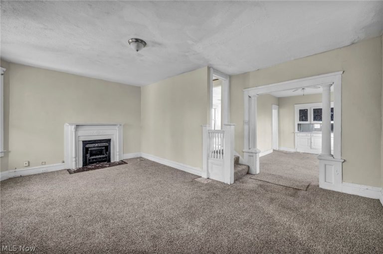 8110 Melrose Avenue, Cleveland, OH - Photo 5