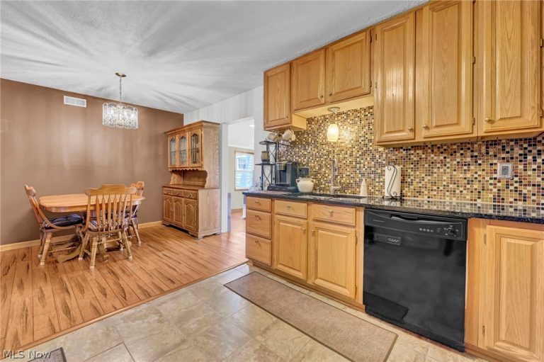 4205 Osage Street, Stow, OH - Photo 4