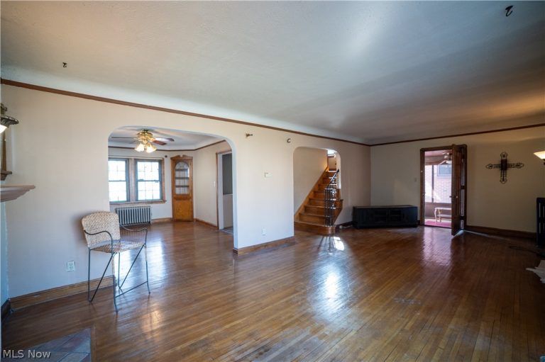 285 216th Street, Euclid, OH - Photo 4