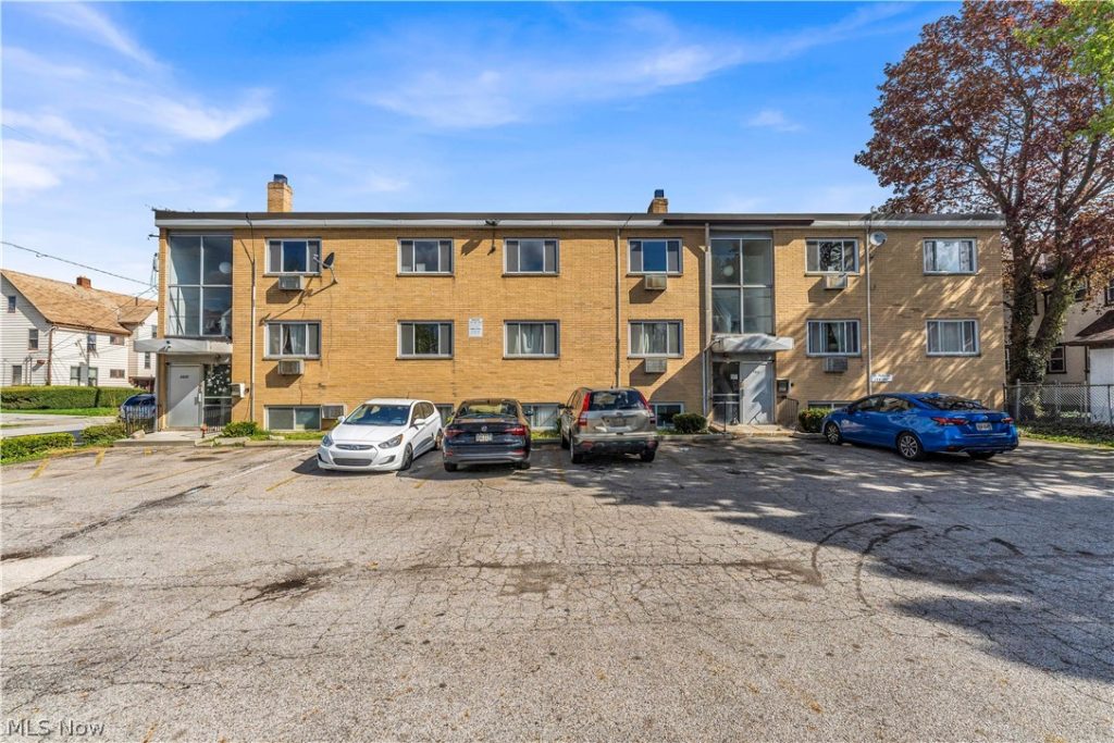1415 Wyandotte Avenue #105, Lakewood, OH