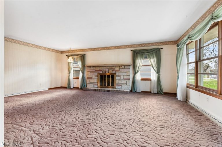 516 Main Street, Gnadenhutten, OH - Photo 6