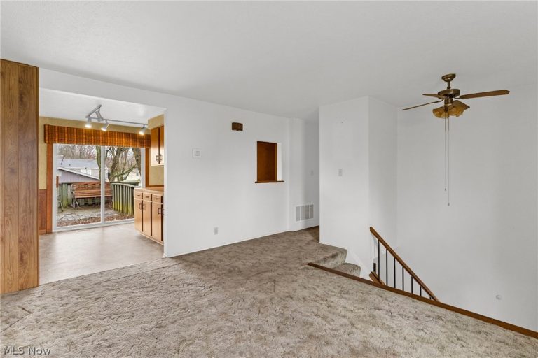 1077 Diamond Street, Ravenna, OH - Photo 8