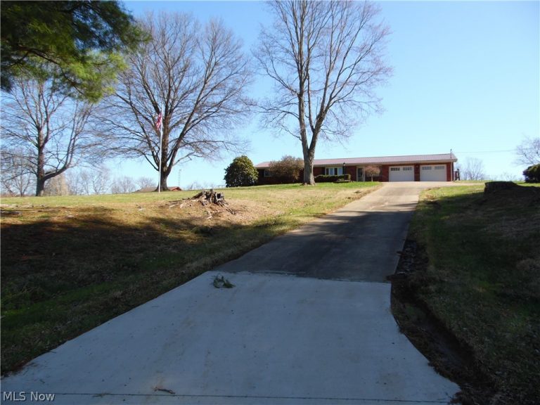50 Jennings Hill Road, Marietta, OH - Photo 2