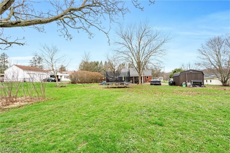 754 Fairfield Avenue, Columbiana, OH - Photo 8