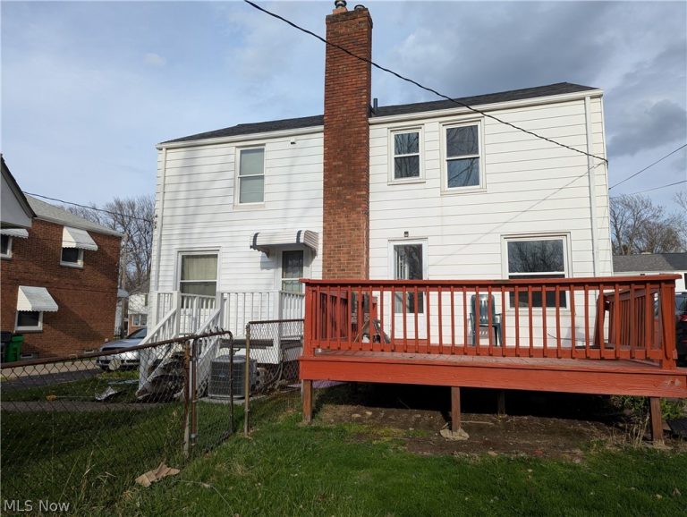 1492 250th Street, Euclid, OH - Photo 2