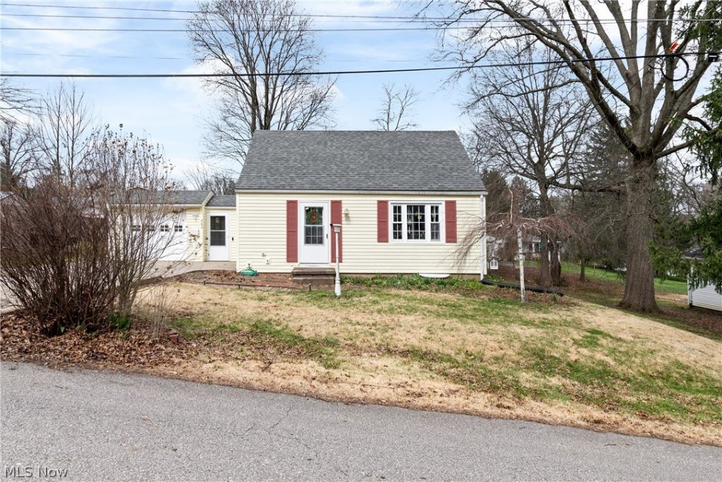 702 Sherwood Drive, Wooster, OH