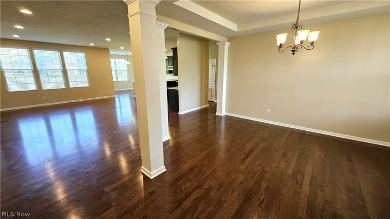 7226 Dursley Court, Solon, OH - Photo 2