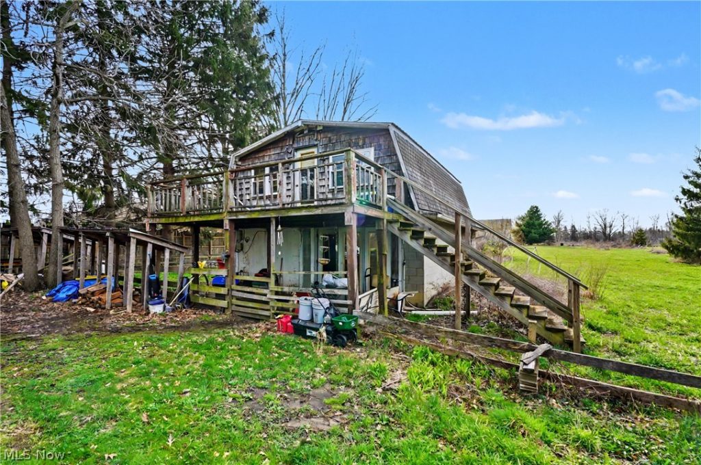 11488 Duck Creek Road, Salem, OH
