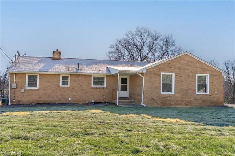 6116 Melody Road, Canton, OH - Photo 2