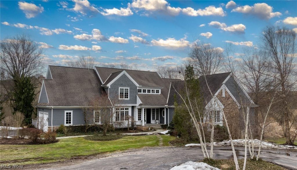 31900 Pinetree Road, Pepper Pike, OH