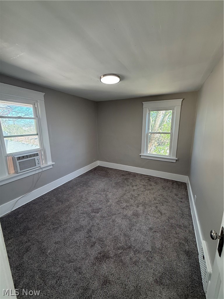 683 Sharon Street, Akron, OH - Photo 6