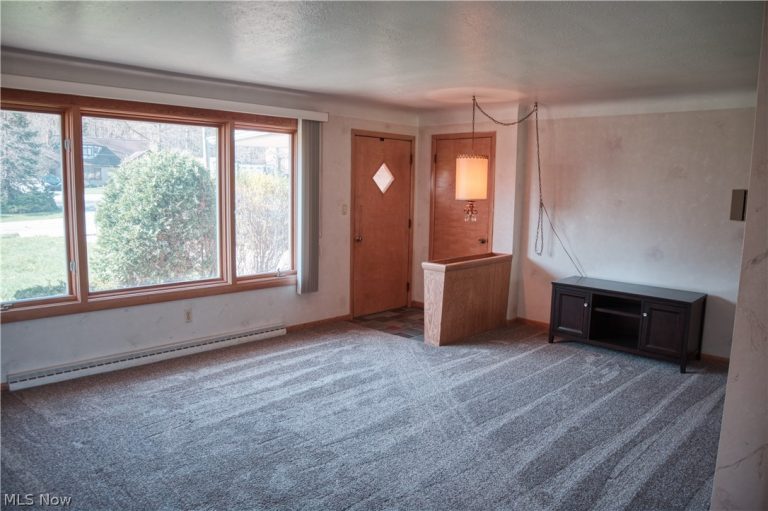 333 Ridgewood Drive, Seven Hills, OH - Photo 5