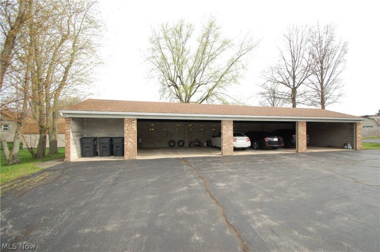 44 Southwoods Avenue, Boardman, OH - Photo 6
