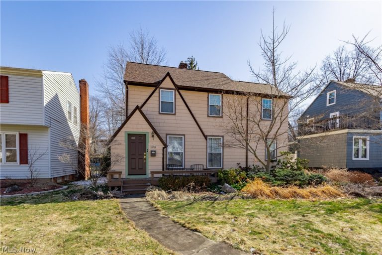1553 Maplegrove Road, South Euclid, OH - Photo 2
