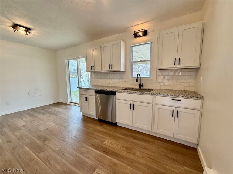2235 Crehore Street, Lorain, OH - Photo 4