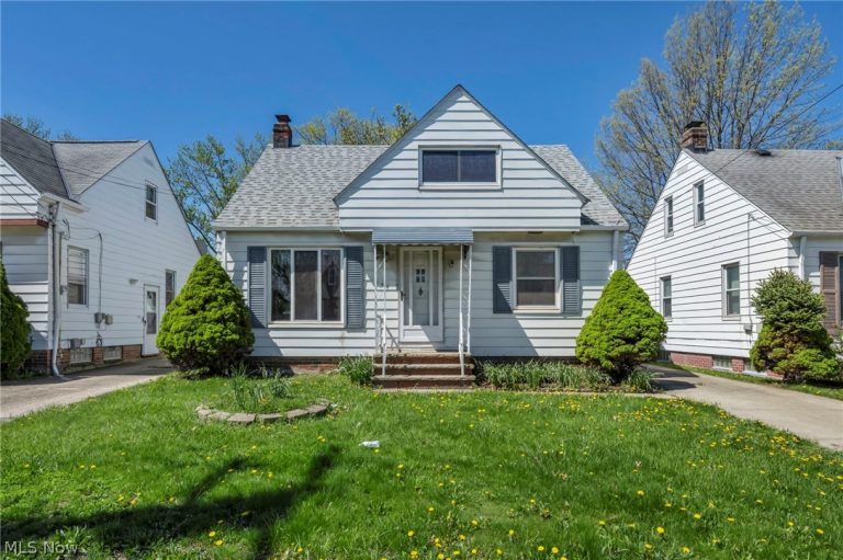 934 220th Street, Euclid, OH - Photo 2