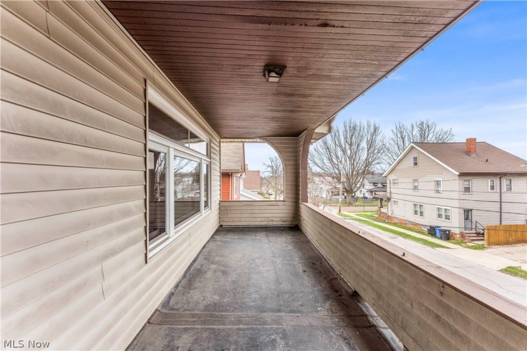 4388 47th Street #4390/UP, Cleveland, OH - Photo 4