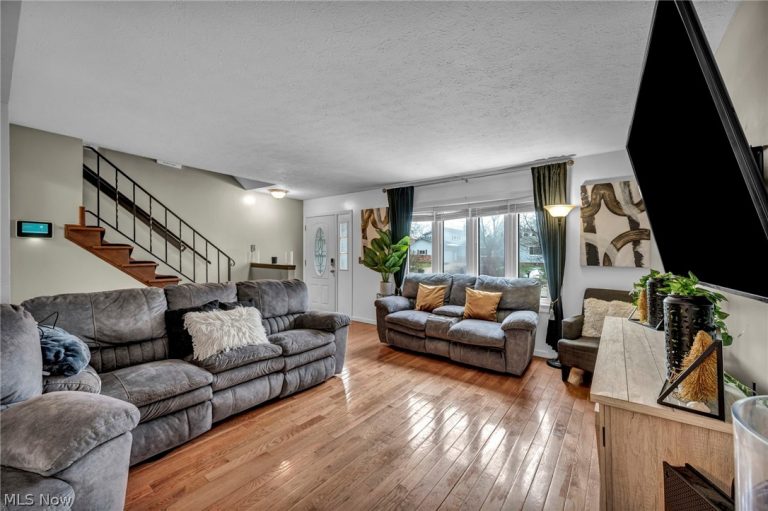 13800 Milo Road, Garfield Heights, OH - Photo 3