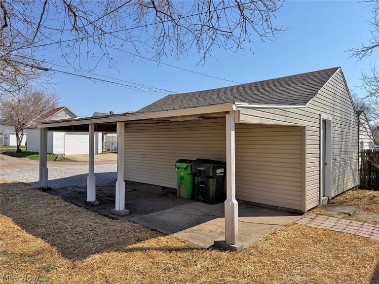 624 College Street, Alliance, OH - Photo 6