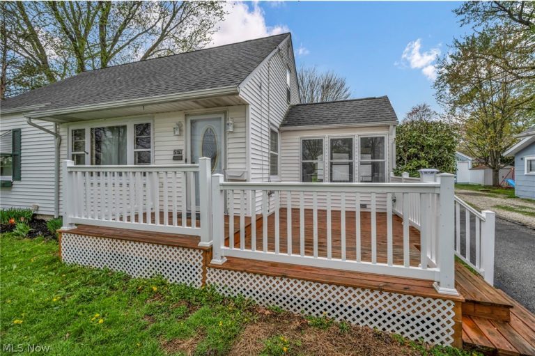 2676 Christensen Avenue, Akron, OH - Photo 4