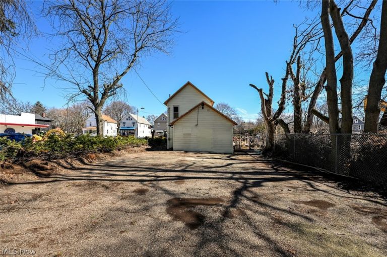 868 Main Street, Akron, OH - Photo 5