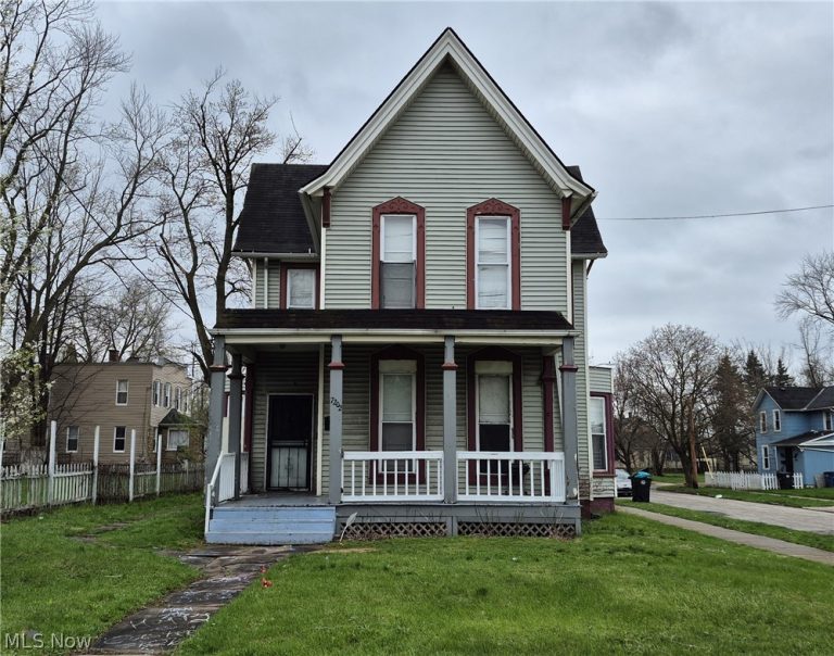 7202 Harvard Avenue, Cleveland, OH, 44105