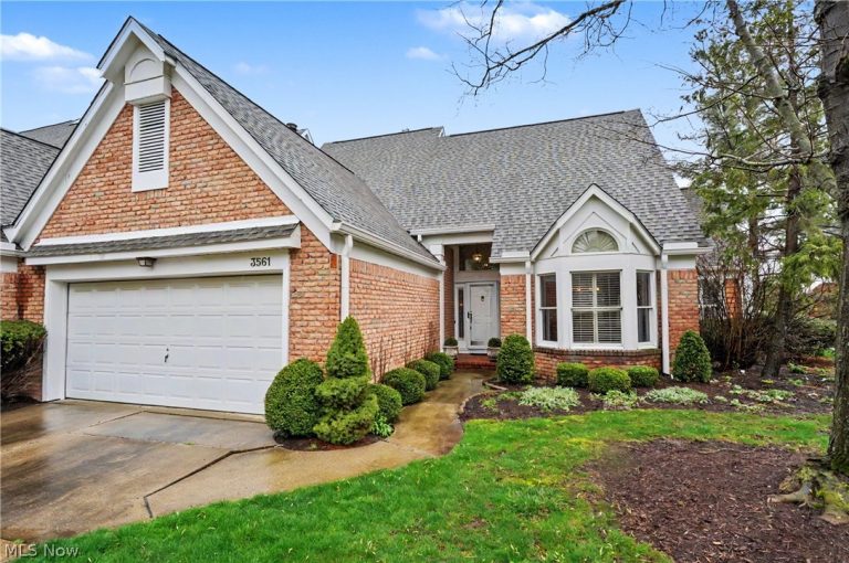 3561 Sparrow Pond Lane, Akron, OH, 44333