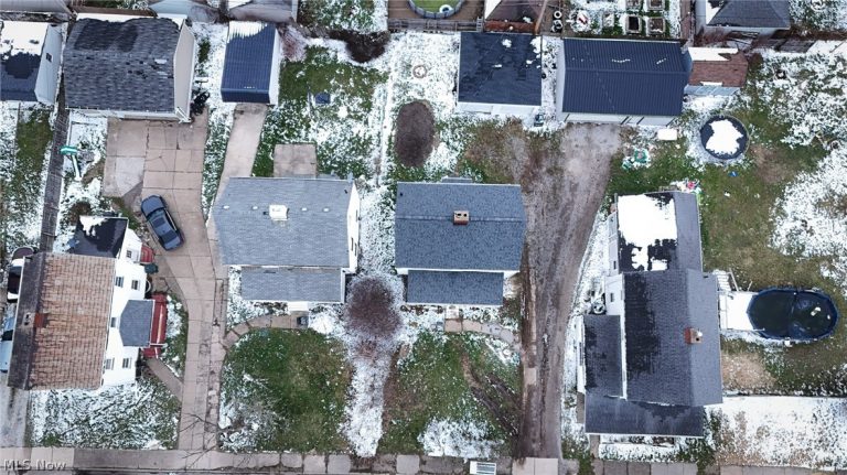 1372 Maryland Avenue, Canton, OH - Photo 8