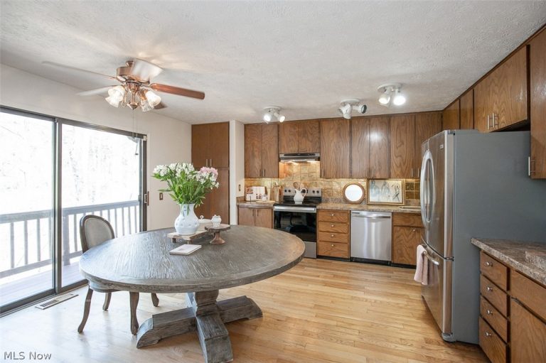 18175 Trailside Place, Strongsville, OH - Photo 8