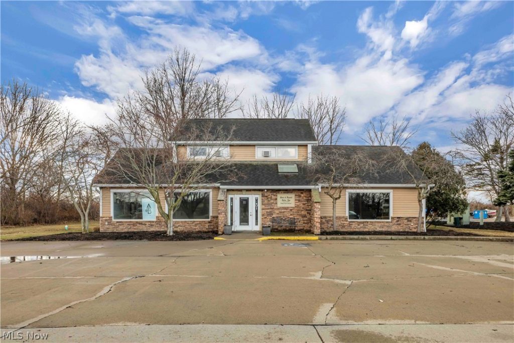 14006 Lake Road, Vermilion, OH