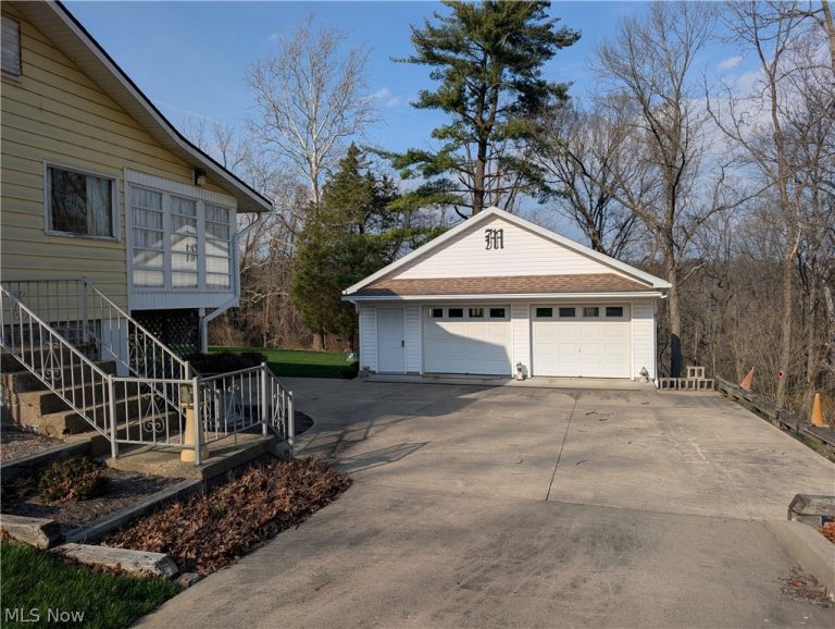 5721 Skyline Drive, Cambridge, OH - Photo 4