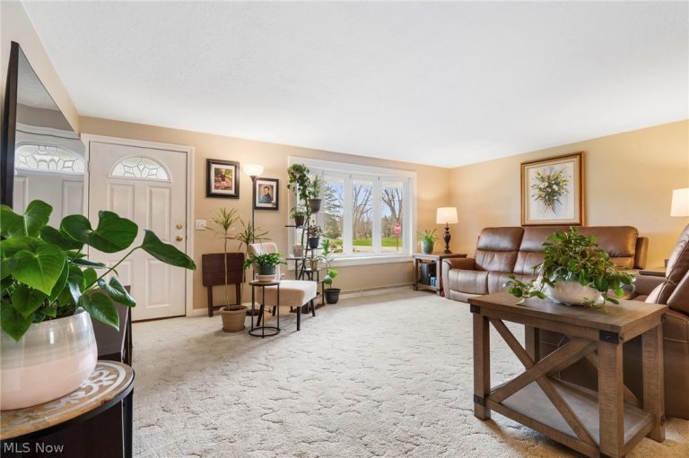 1919 Humbert Road, North Canton, OH - Photo 8