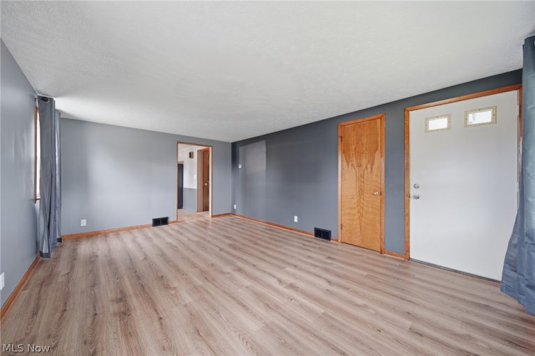 1814 Demington Avenue, Canton, OH - Photo 2