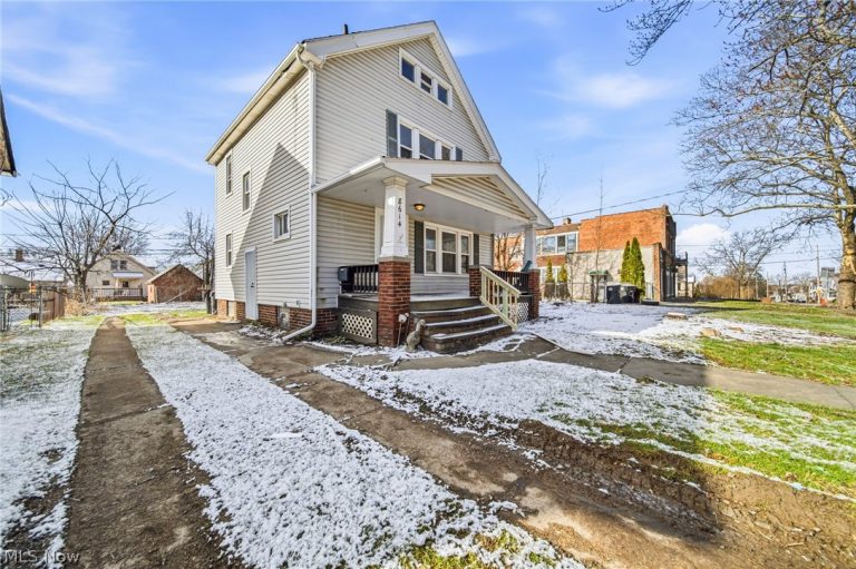 8614 Bancroft Avenue, Cleveland, OH - Photo 2