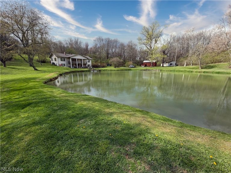 16213 Park Way, East Liverpool, OH - Photo 6