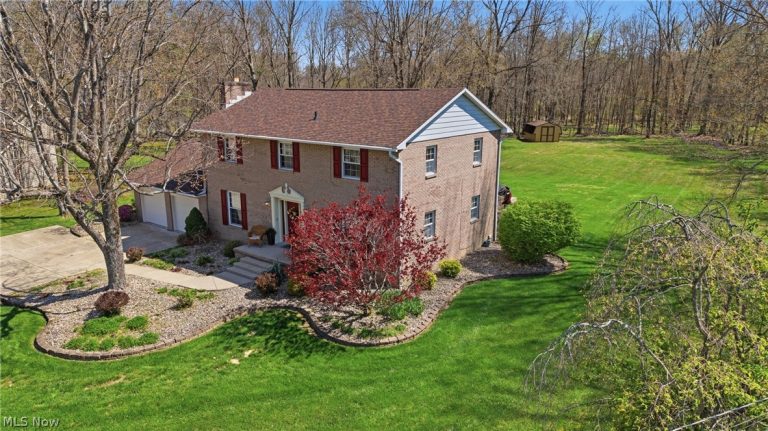 536 Windsor Drive, Mineral Wells, WV - Photo 3