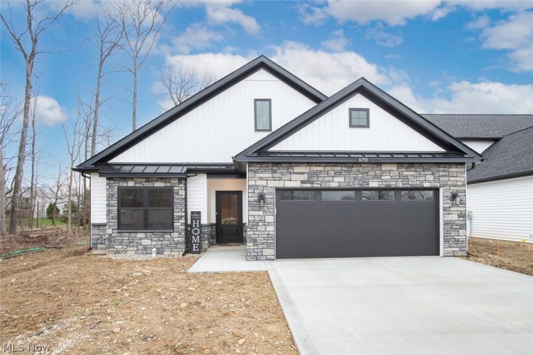 6755 Benedict Drive, Middleburg Heights, OH, 44130