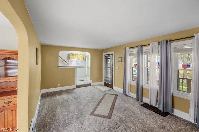 1597 Glenmount Avenue, Akron, OH - Photo 5