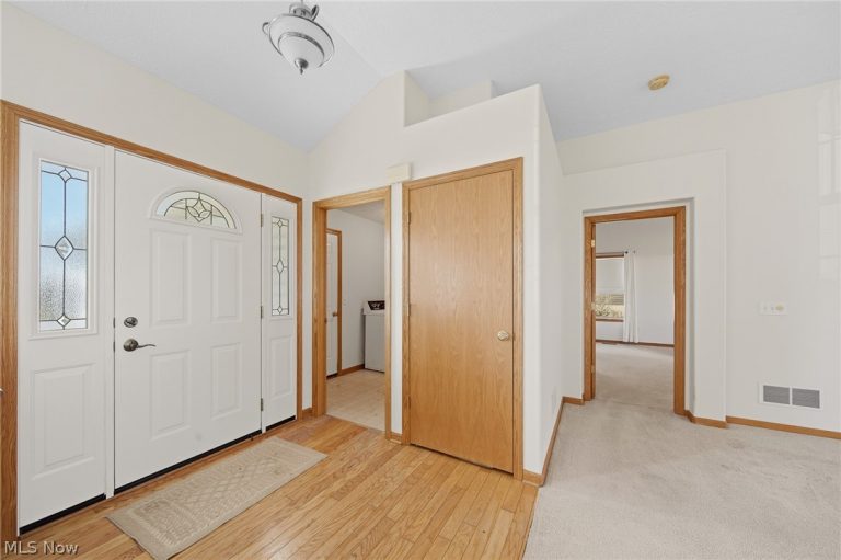 12254 San Marino Avenue, Uniontown, OH - Photo 2