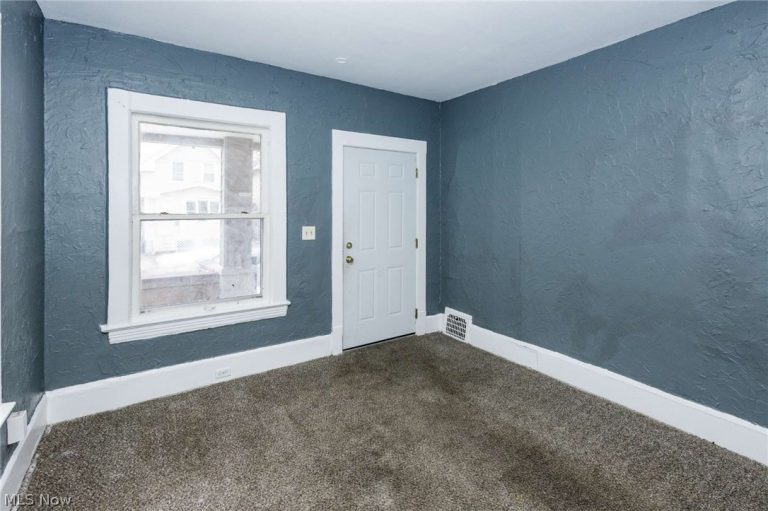 2142 105th Street #1/DN, Cleveland, OH - Photo 4