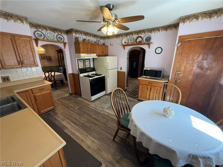 602 Crider Avenue, New Philadelphia, OH - Photo 4