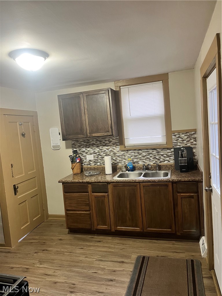 4177 Broadway, Lorain, OH - Photo 5