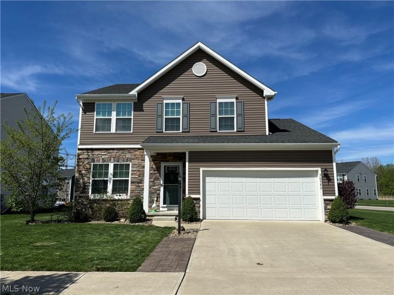 36582 Stockport Mill Drive, North Ridgeville, OH, 44039