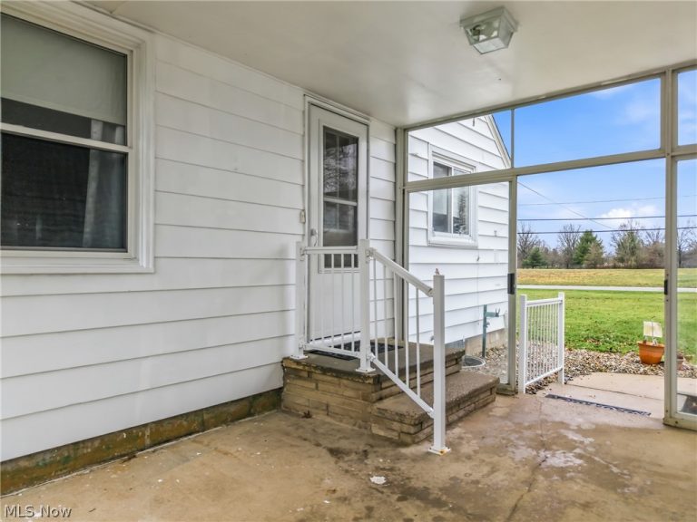 712 Champion Avenue, Warren, OH - Photo 8
